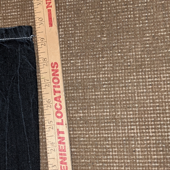 Menswear - Picture 5 of 7